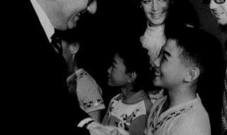 为何你对我许下承诺 为何你对我许下承诺